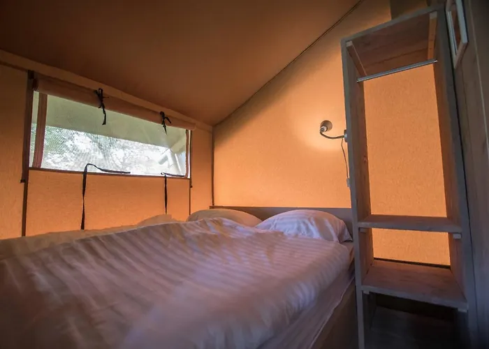 Glamping Betuwe Luxury tent Kesteren